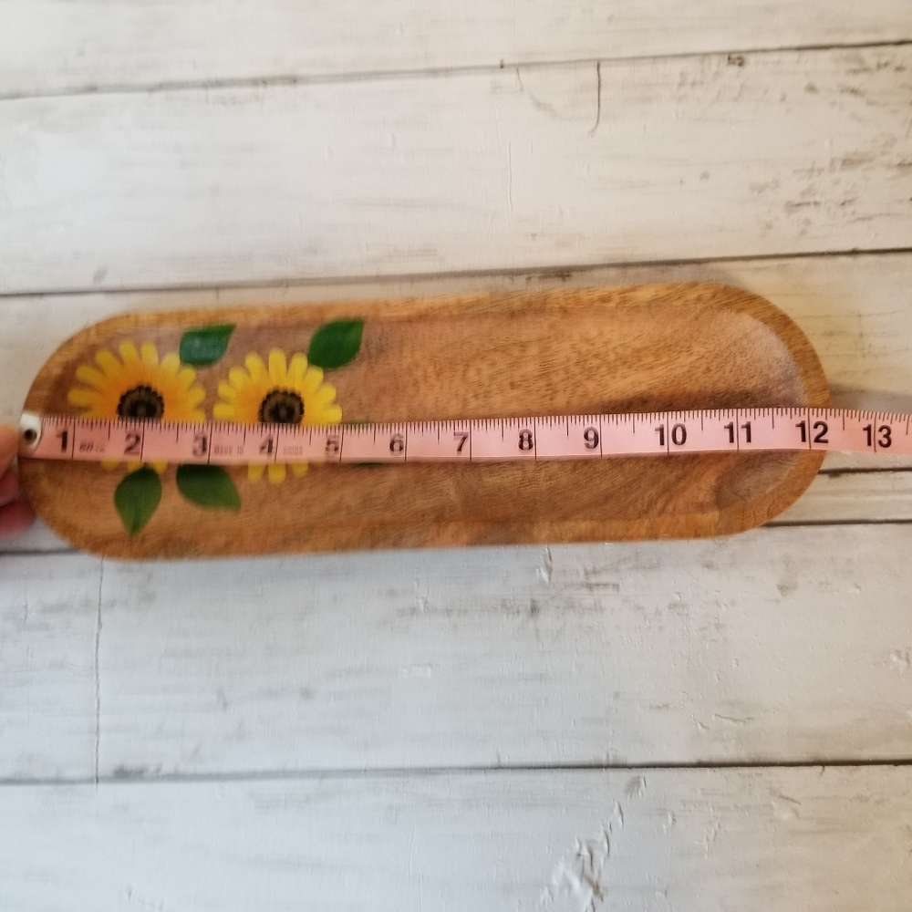 Folkulture Handmade Mango Wood Sunflower Incense Holder - Picture 7 of 8